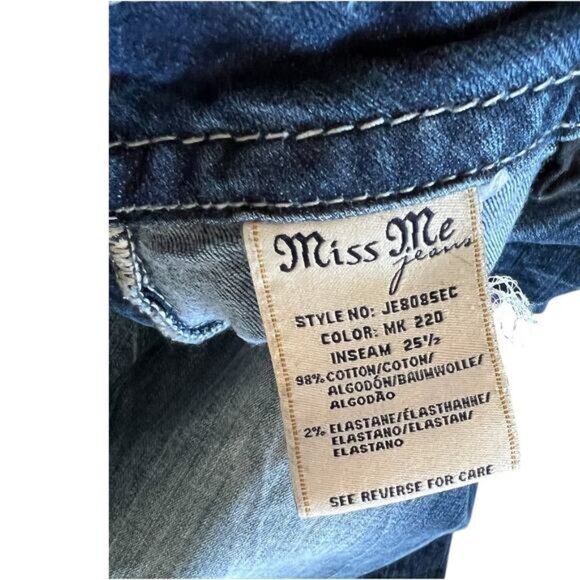 Miss Me,  Mid Rise, Easy Cropped women's size 34 jeans - Picture 4 of 8